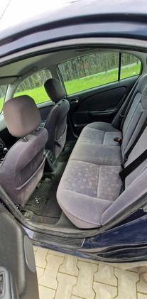 Toyota Avensis cena 3500 przebieg: 271000, rok produkcji 2001 z Gdańsk małe 67